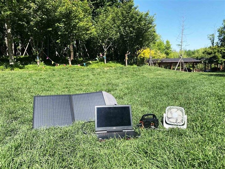 60W skládací solární panel USB DC výstup
