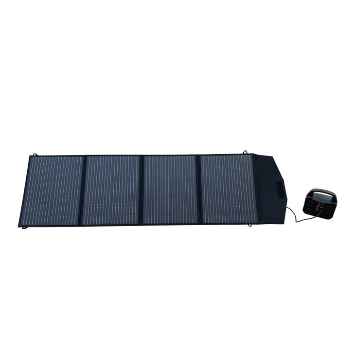 Přenosný solární panel pro venkovní nabíjení